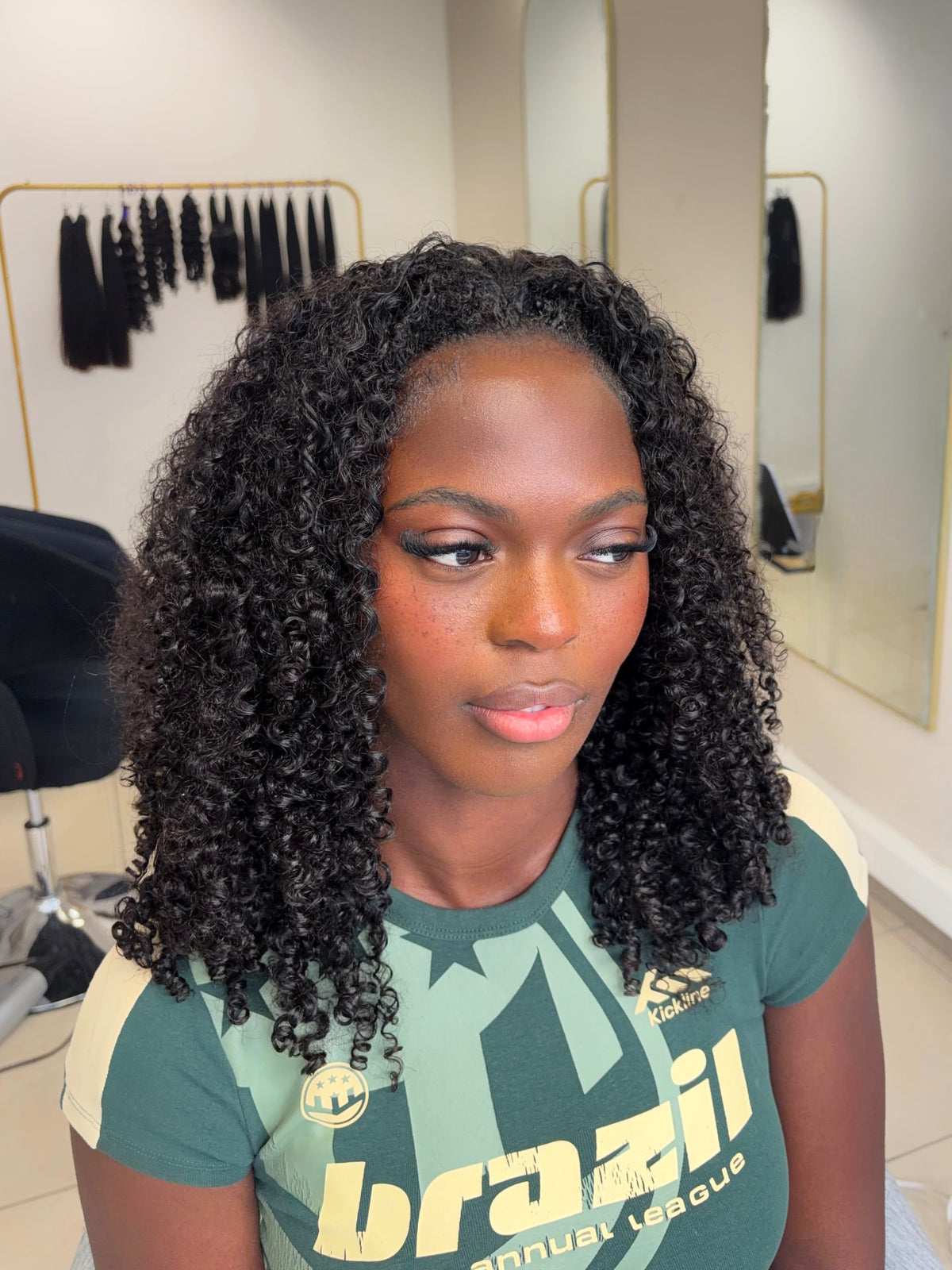 Perruque Flip Over Ciara — Pixie Curly 18 pouces